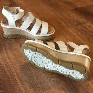 🦩Sorel Wedges🦩